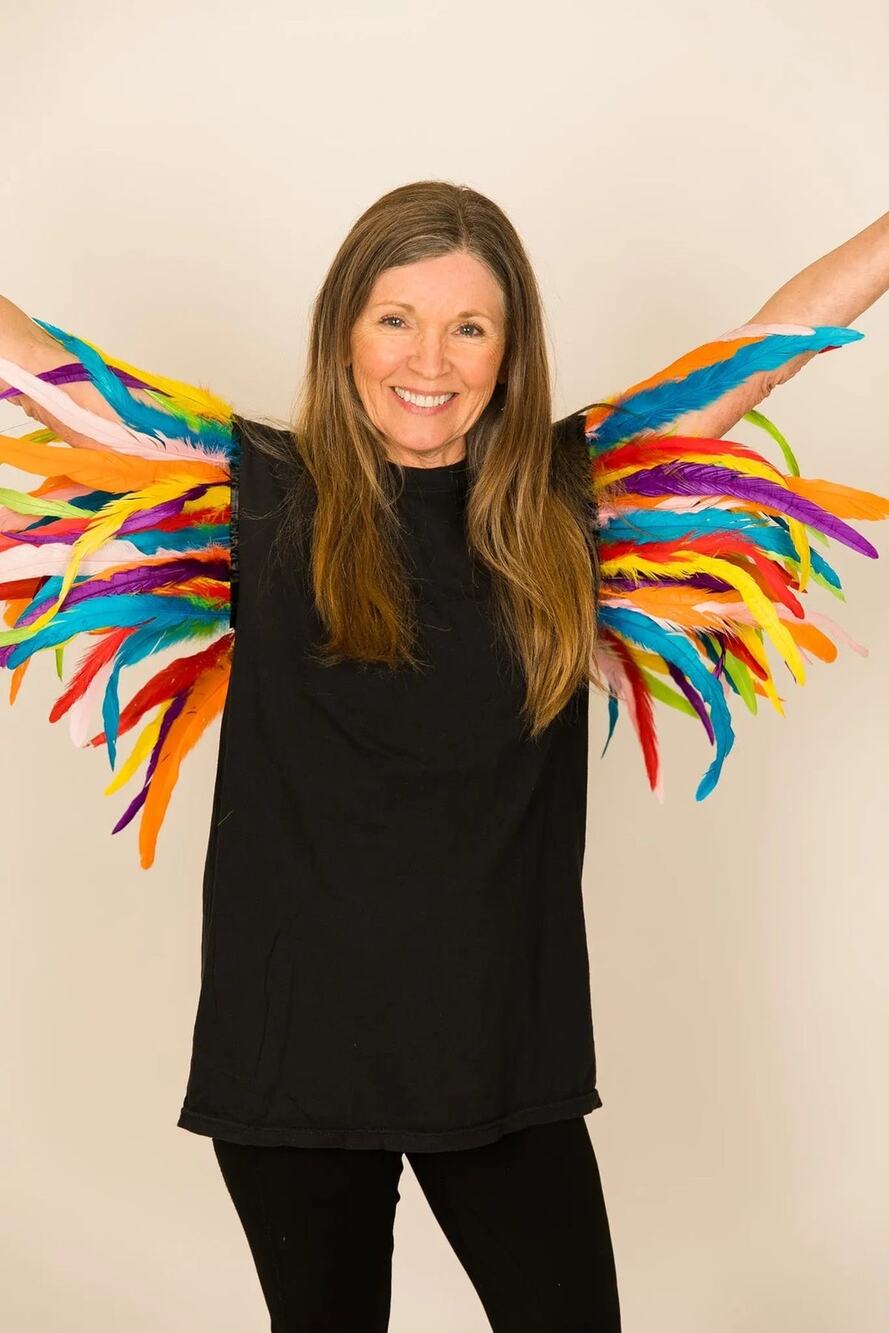 Fringe Co. pride collection Black Tee with Rainbow Feather Sleeve size small new